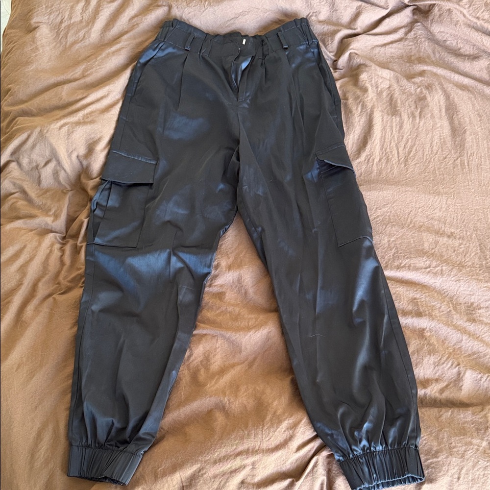Women Black Cargo Pants